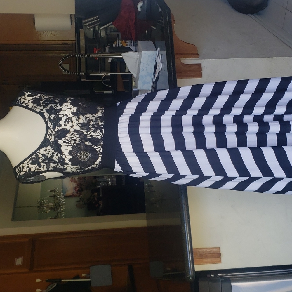 Maxi black and white dress